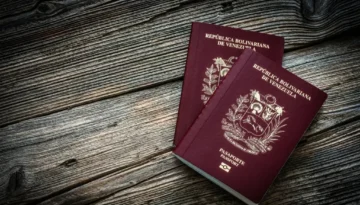 espa__a_permite_usar_pasaportes_vencidos_para_tr__mites_de_venezolanos