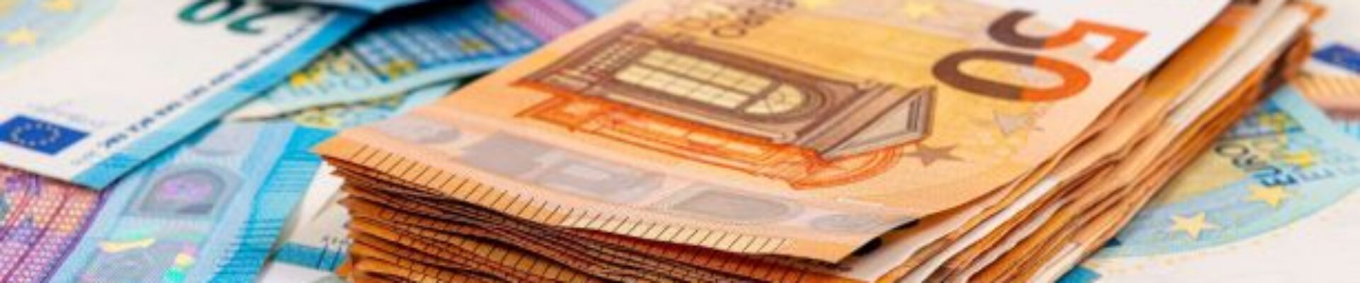 dinero-euros-subida-tipos-interes_13_614x360