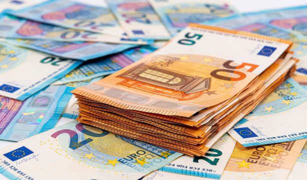 dinero-euros-subida-tipos-interes_13_614x360